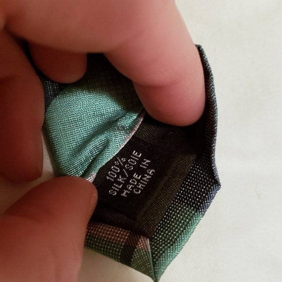 NWOT Kenneth Cole plaid slim tie - Picture 5 of 6